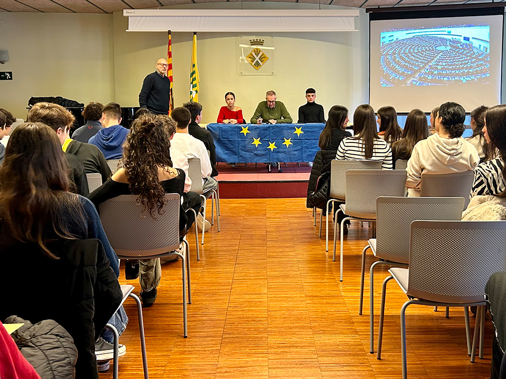 Alumnat d'Esparreguera en una simulació del Parlament Europeu