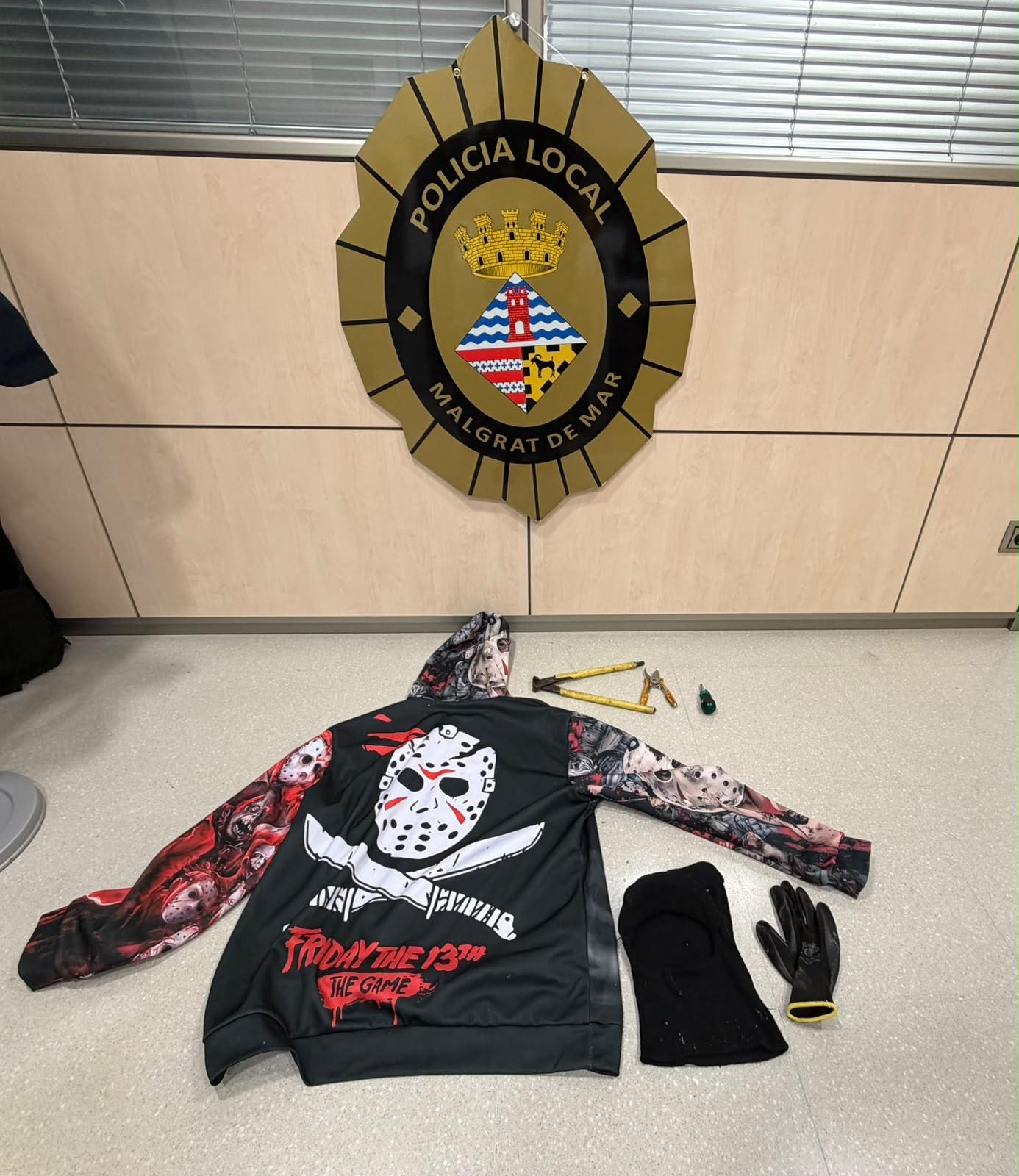 Imatge de la detenció publicada per l'Ajuntament de Malgrat de Mar