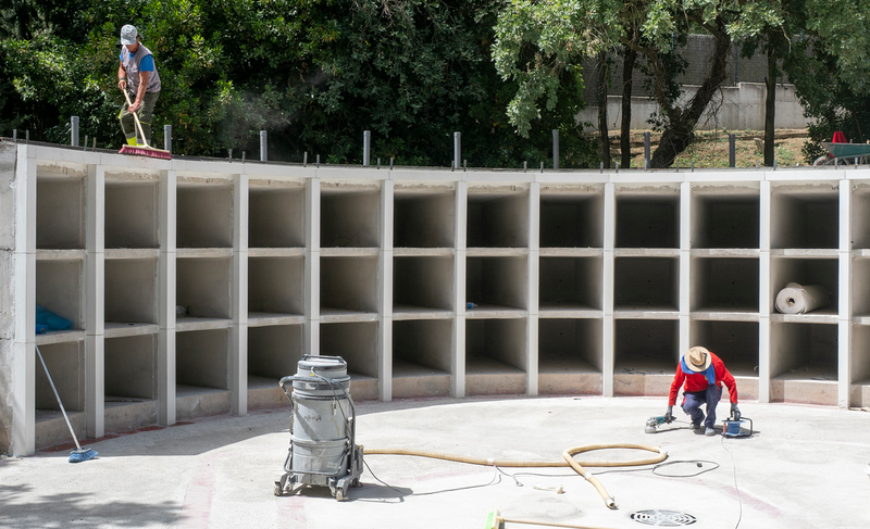 Un moment de les obres d'ampliació del Cementiri de Matadepera